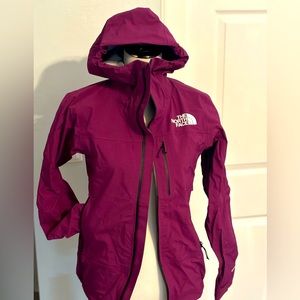 NWT - North Face Light Jacket - Womem